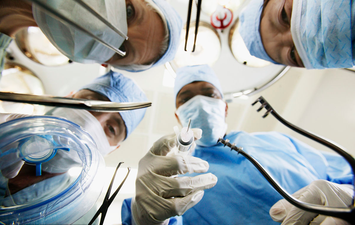 难道真要拿肾"开刀"?先别急,中医这个方子,溶石排石不再痛!