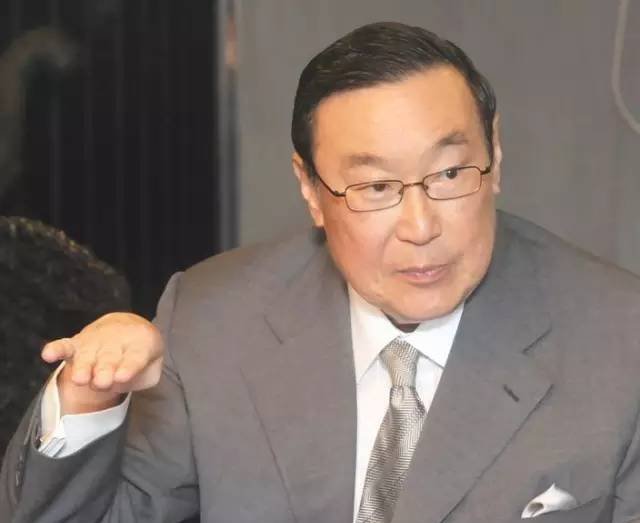 香港船王去世后,小三争夺遗产失败后,原配用这四个字形容她|赵世光|船