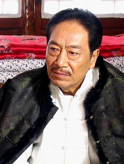 普通职员逆袭成演技派?