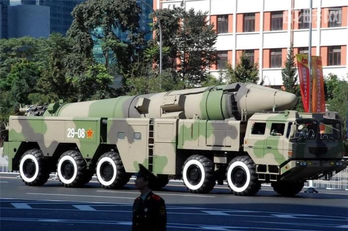 东风导弹亮相黑瞎子岛, 中俄形成掎角之势, 美: 不许联手!