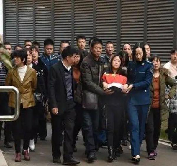 愿廖勇烈士一路走好!永垂不朽!人民永远不会忘记你.