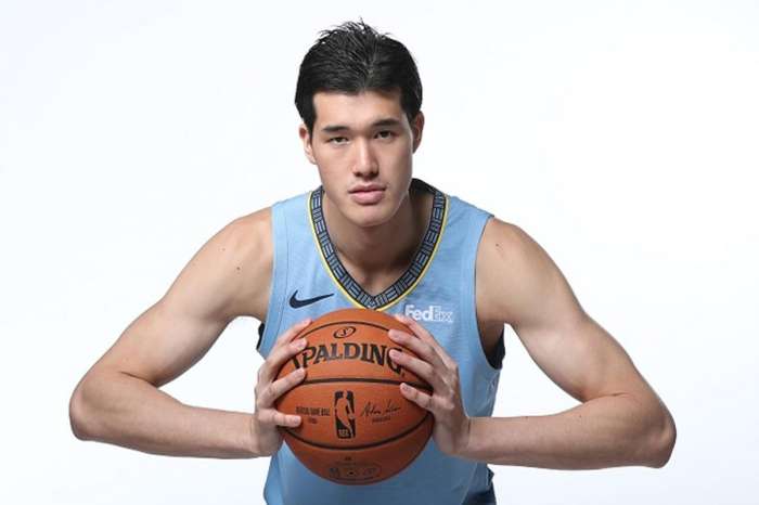 渡边雄太成进入nba亚洲模式第一人,第一sf之争对飙丁彦雨航