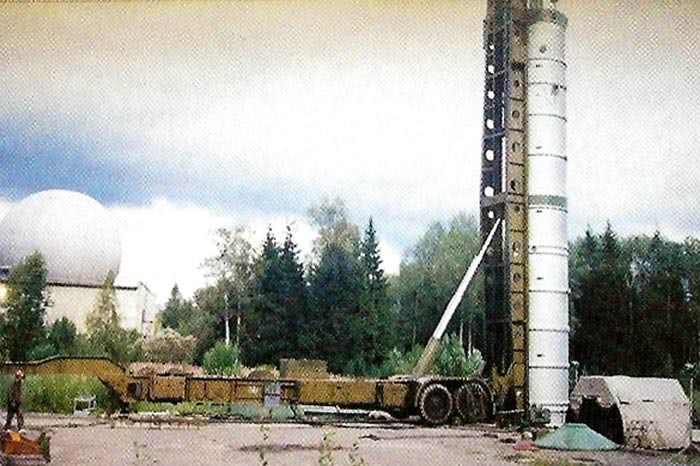 重磅俄公布世界第一防空导弹s700覆盖整个星球能拦截流星