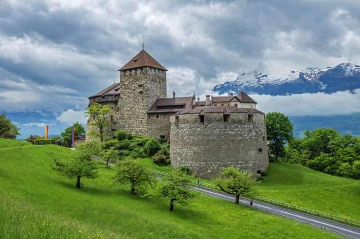 在欧洲中部有一个小国家,位于奥地利和瑞士之间,2011年4月决定将出租