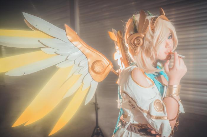 守望先锋 胜利女神天使COSPLAY 需要治疗吗?|天使|胜利|碧城_新浪新闻