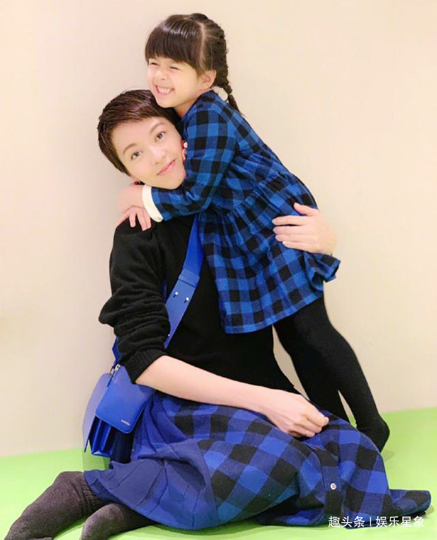 梁咏琪混血女儿照,4岁会赚钱了,而大部分孩子还在上幼儿园__财经头条