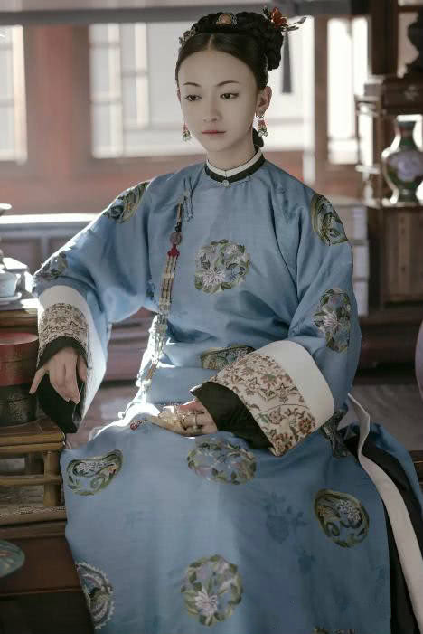 细数延禧攻略中魏璎珞服饰,气场十足,图8最美却只