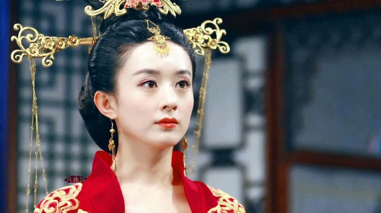 6年前,赵丽颖给她配戏, 6年后,赵丽颖成一线她却成十八线|吉祥天宝