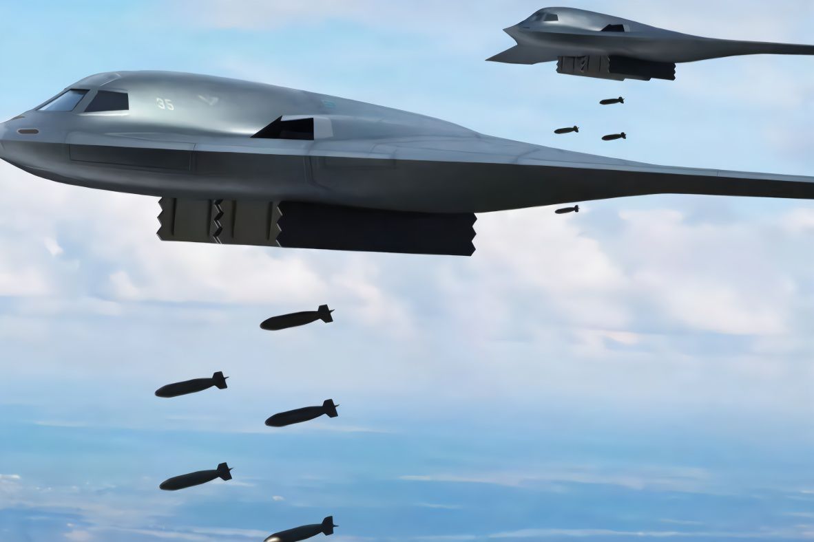 中国正在同时研制两种新型隐身轰炸机,美网友:难怪美国总是露怯