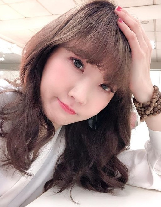 37岁谢忻全素颜入镜0修图真面目,网友一看傻了!