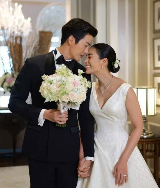 泰剧男神push结婚了! 姐弟恋修成正果却被吐槽? 网友: 配不上