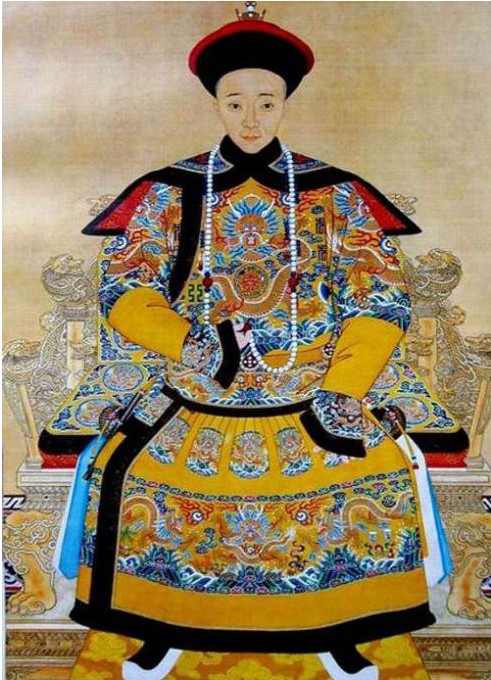 清朝12位皇帝朝服像:康熙像小老头,光绪长相最英俊__财经头条