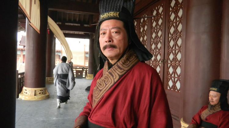 他是历史上少有的好宦官,生前行善积德,死后被追为皇帝|曹腾|宦官