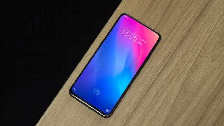 vivox25来了真全面屏逆光三摄