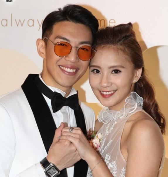 新一对tvb夫妻档,昨日结婚宴开35席,台上亲吻亲足一分钟!