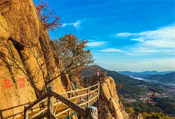 四季风景各异的朱雀山,吉林四大名山之首,山上还有一个神猪石