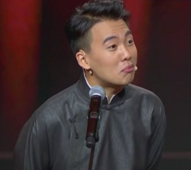 德云社"等级严森",从穿的大褂就能看出地位,郭少爷也要靠边站