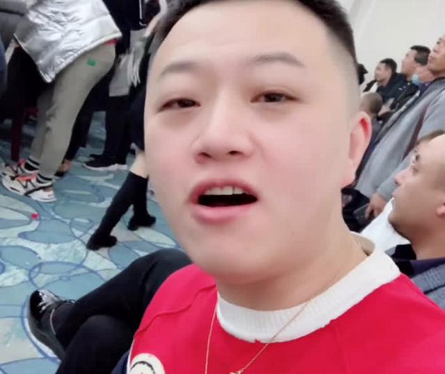 500万捐款是假像,仙洋打台球输了耍赖不给钱,出尔反尔不算话