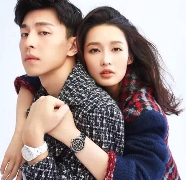 邓伦跟别人拍照都一副傲娇脸,唯独对她宠溺无比,网友:羡慕不来