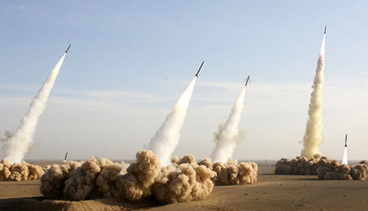 伊朗导弹腾空而起,美制f15战机当场被击落!白宫罕见沉默