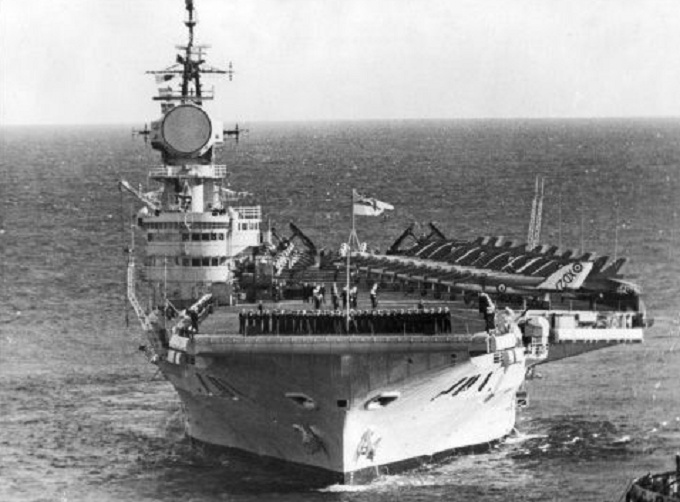 现代航母与二战航母有何区别为适应现代舰载机做出大量改变