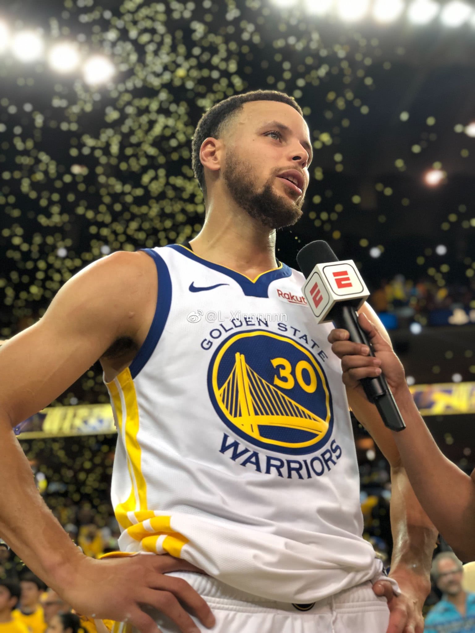 季后赛首日红黑榜:库里波波领衔红榜,考神洛瑞西帝入选黑榜!