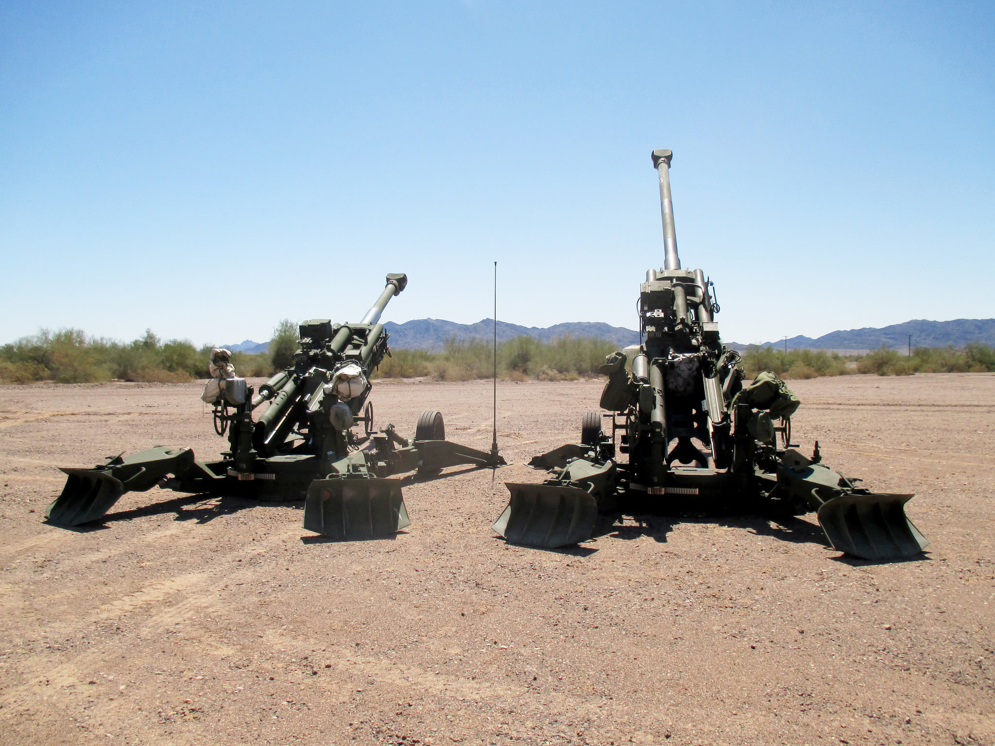 目前美国陆军的155炮只能打30-40公里,看到别人家的155都打那么远(我