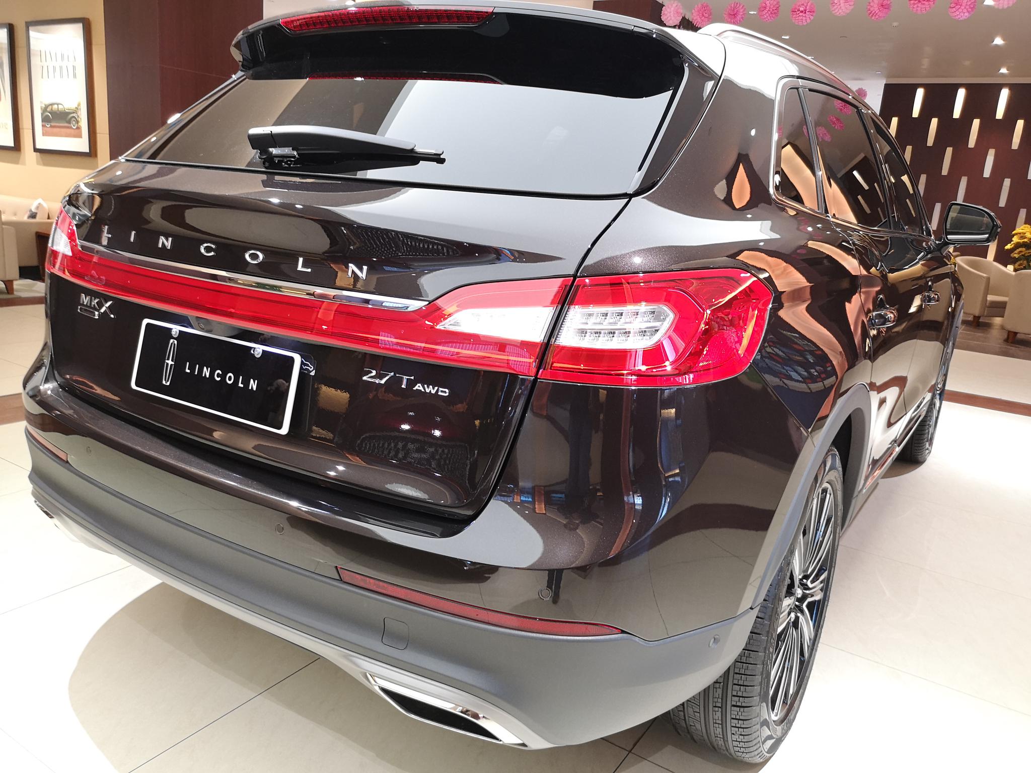 配v6双涡轮增压 到店看林肯mkx 2.7t四驱总统顶配-新浪汽车