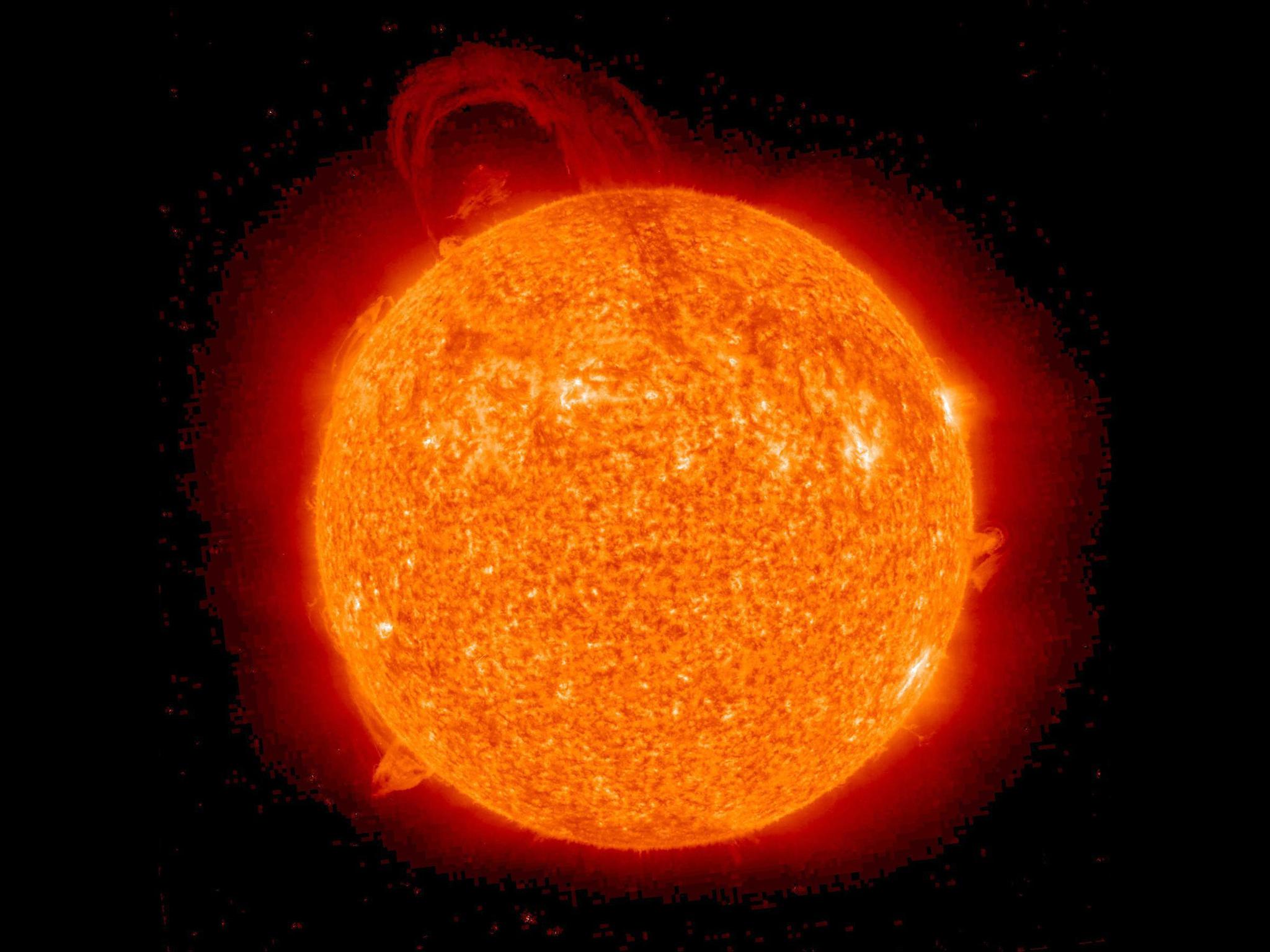 太阳温度直逼6000℃,太空为何却如此冰冷?科学家说出原因