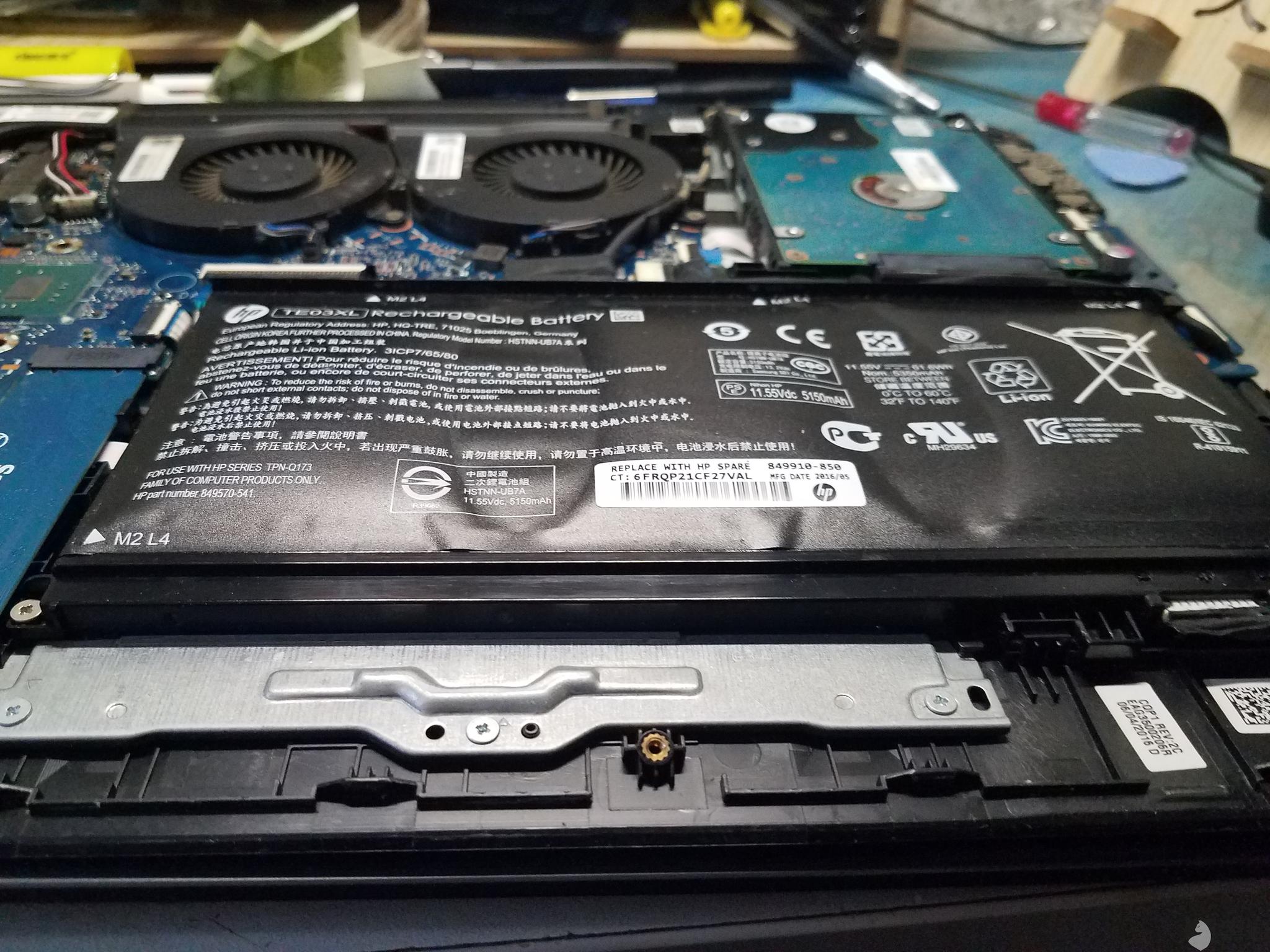 黑猫投诉:惠普暗影精灵2笔记本电脑电池鼓包,惠普售后推脱责任,区别