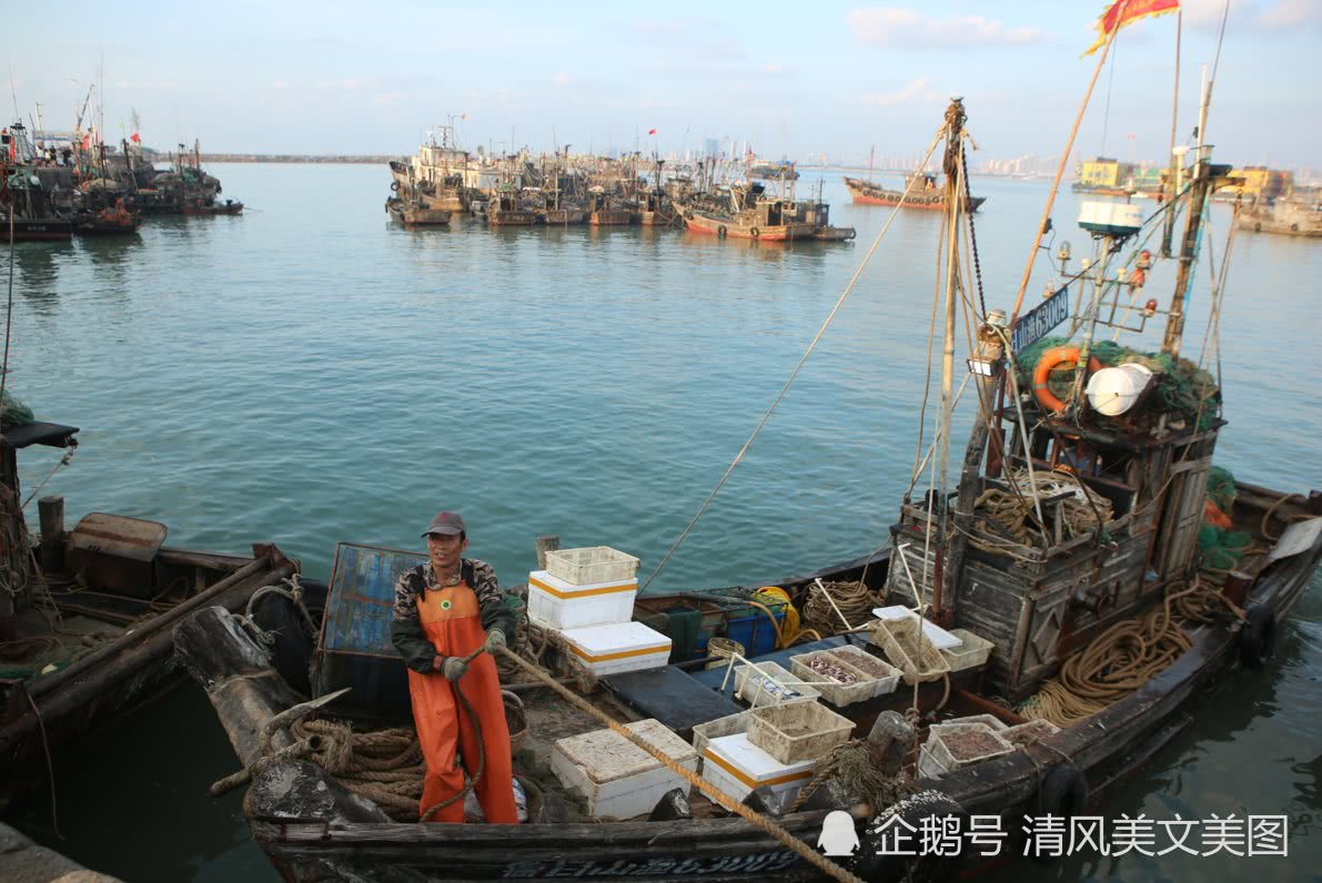 国庆节首日,渔码头成吃货天堂,天南海北游客都来了!