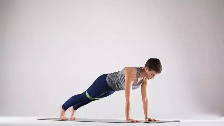 11个瘦腿瑜伽动作:打造细腿|弹力带|双腿|瑜伽动作_新浪新闻