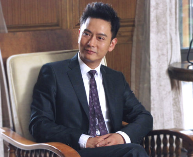 他曾力压张国荣,还是胡歌的师傅,却因为救人毁容,如今成这样?