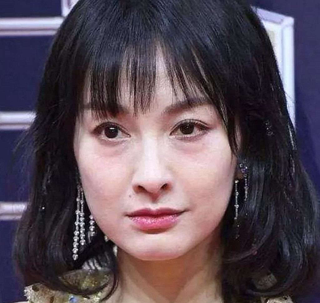 女星离开ps热巴双眼皮太深显尴尬吴昕眼袋下垂很憔悴