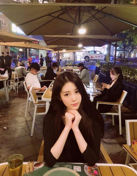 虎牙绝地求生主播小熊被质疑假唱 关掉声卡之后所有人心服口服!