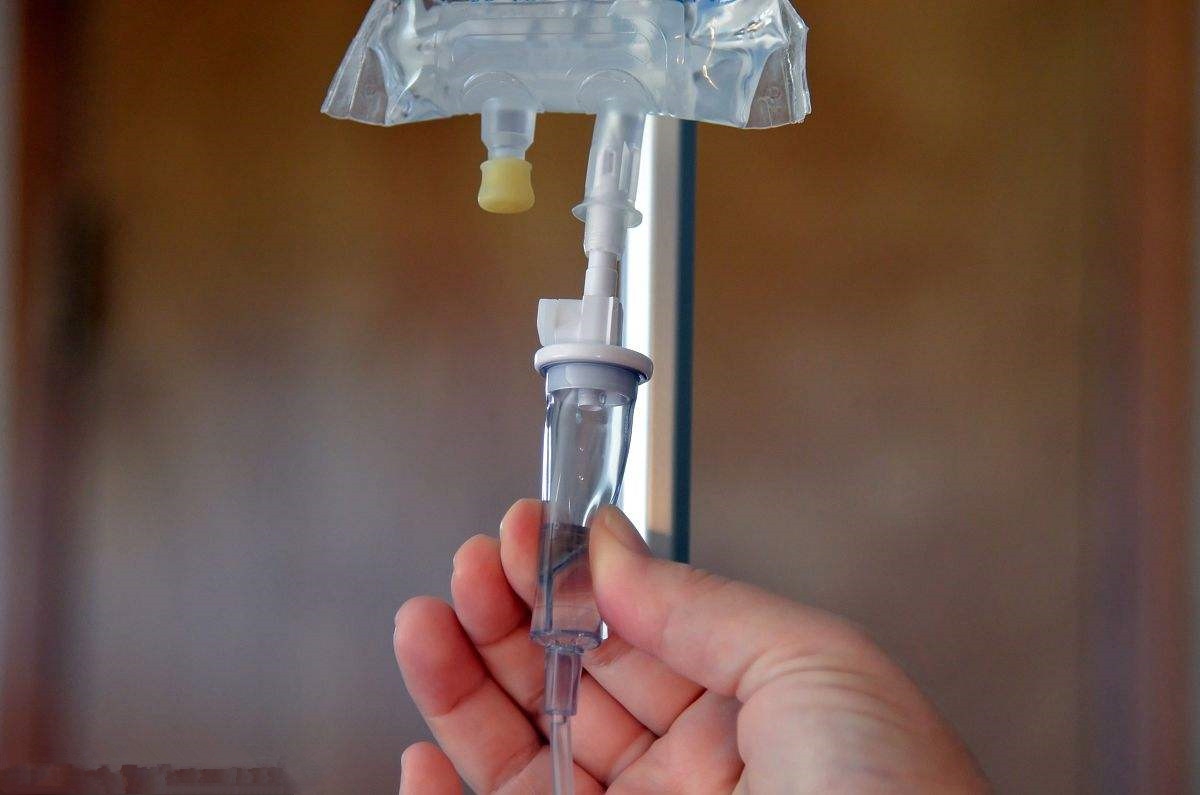 口服药物好还是静脉输液好?原来静脉点滴有很多危害!