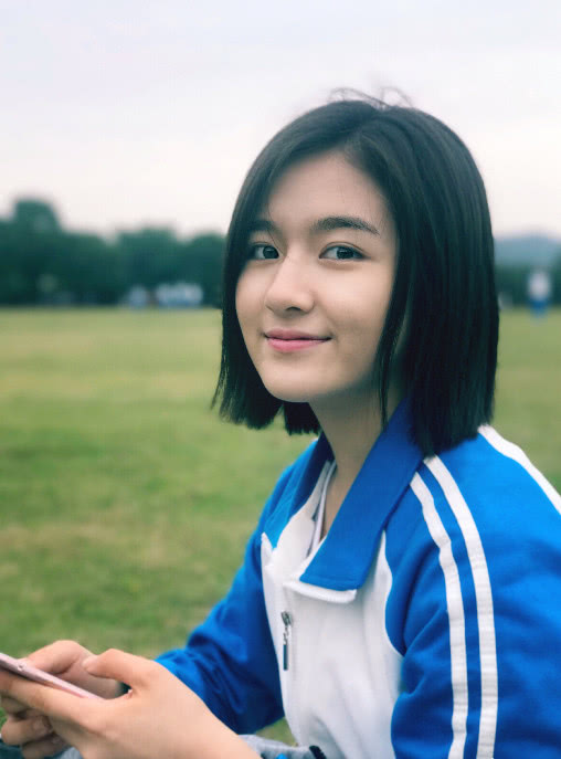 李兰迪:我学生头青涩,沈月:我很美,杨夕:更美,郑爽:呵呵