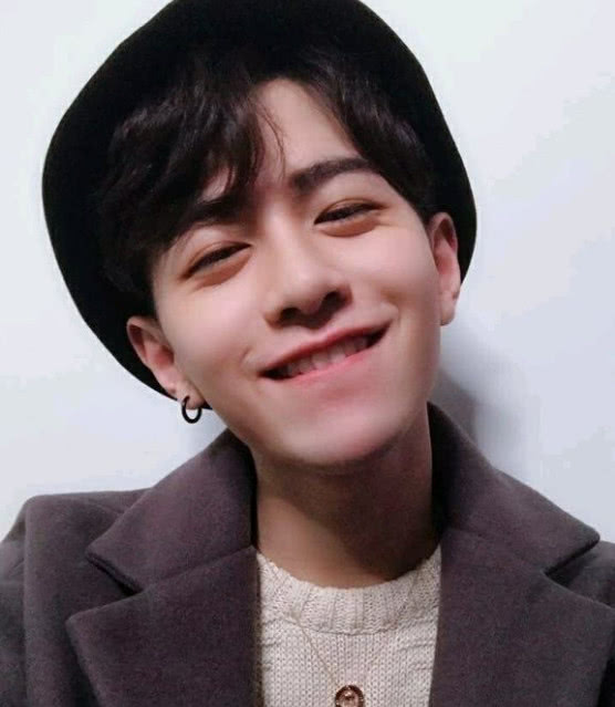 2018抖音高颜值网红,刘宇宁成人生赢家,他男神地位不可撼动