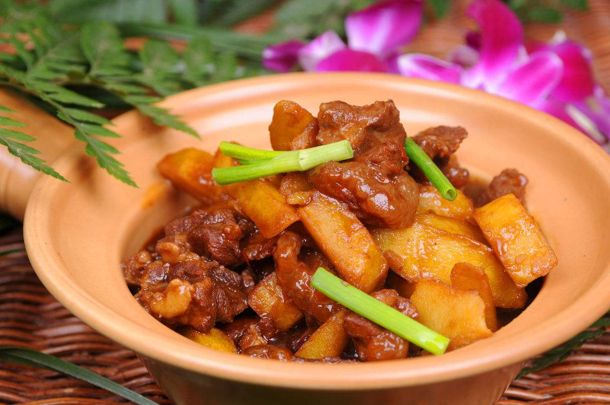 土豆炖牛肉的正宗做法,鲜嫩细腻,好吃忘不了