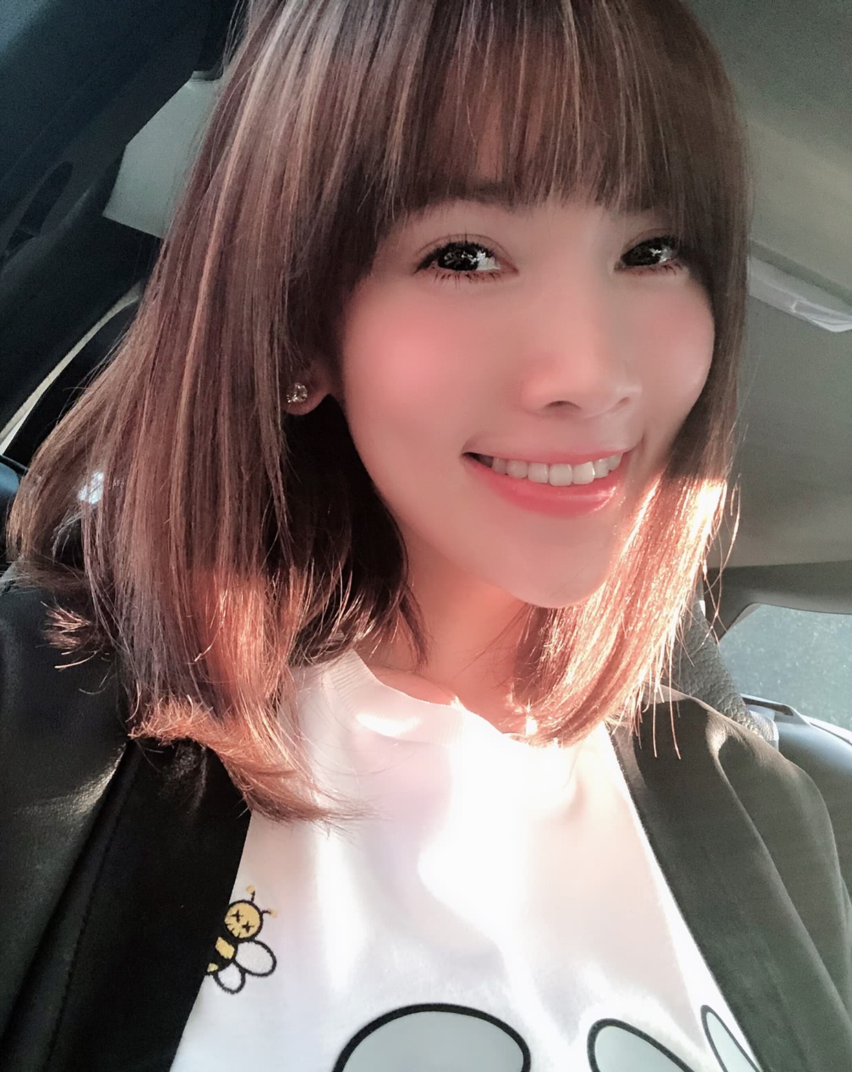 陈若仪晒十年前后对比照,kimi长成了哥哥,妈妈却越来越漂亮
