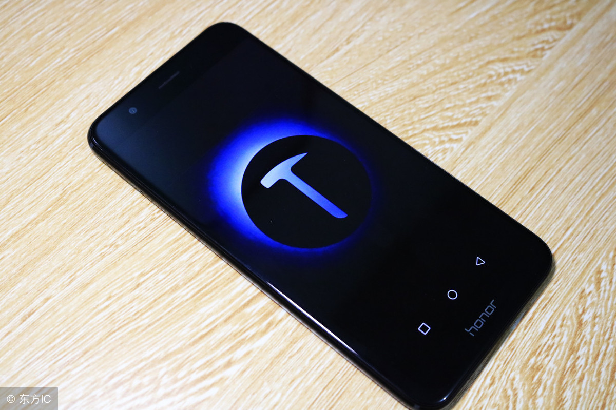 锤子科技陷司法困境 罗永浩股权被冻结__财经头条