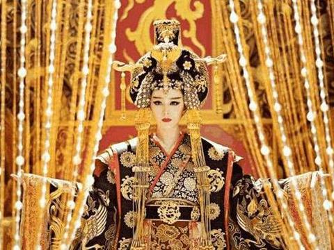 武则天发明了一个酷刑 名叫 玉女登梯 让女子都很害怕