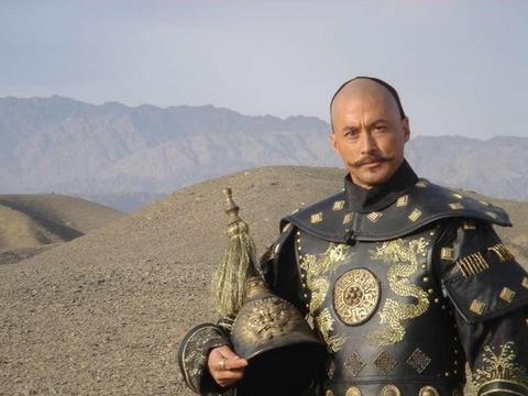 清朝传了9代的铁帽子王 后人坐吃山空将王府卖给洋人