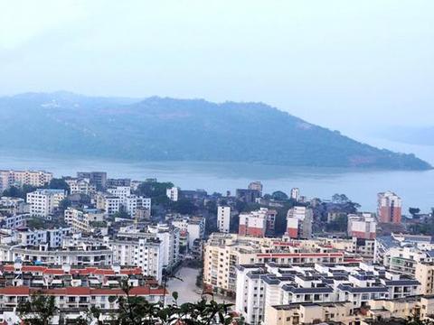 两江新区回兴轻轨站到巴南区 国际生物城枢纽站在哪儿下车 重庆北站到巴南区坐几号轻轨