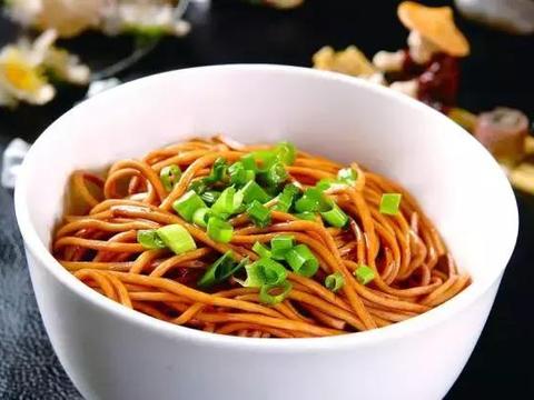 拌面的家常做法大全，拌面怎么做好吃？|面条|拌面|生抽_新浪新闻