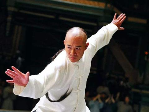 李连杰状态回春,新照片干练有精神,已复出拍摄好莱坞大片!|攻守道_新浪新闻