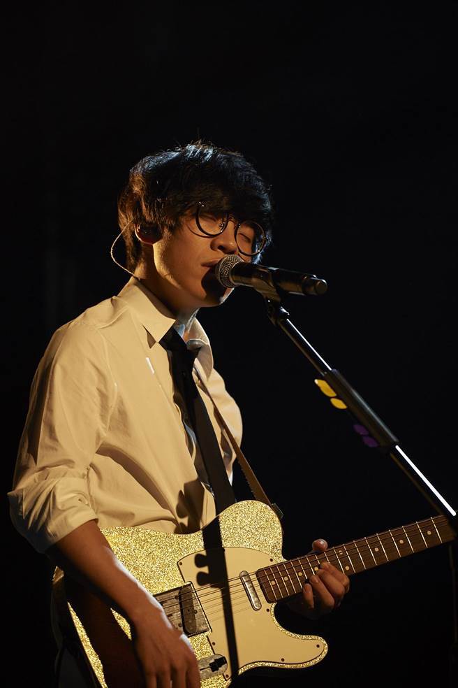 出道11年献文字创作!卢广仲笑喊:边煎蛋边写小说-橙瓜