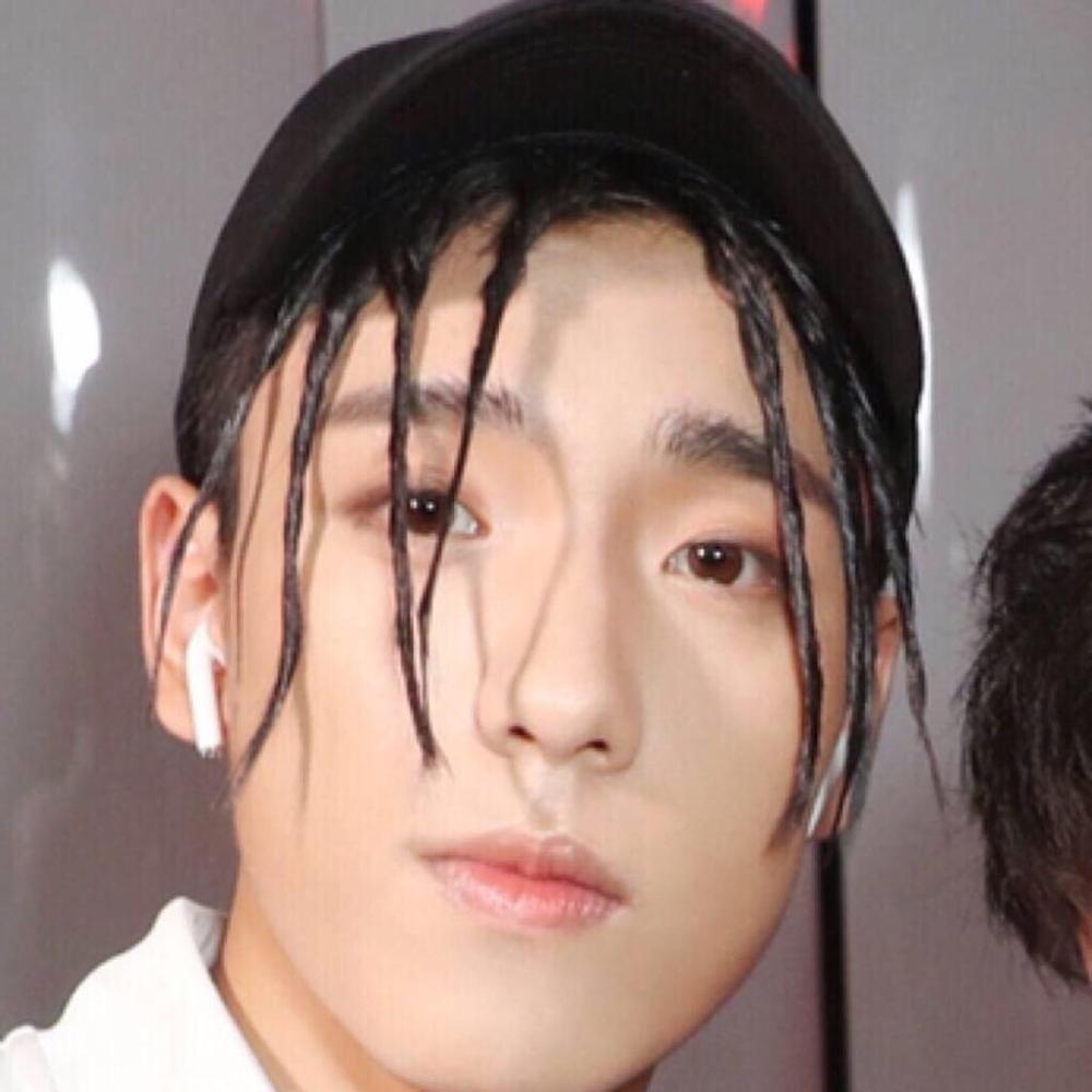 王子异怎么了? 只不过做了脏辫造型, 意外撞脸沈月