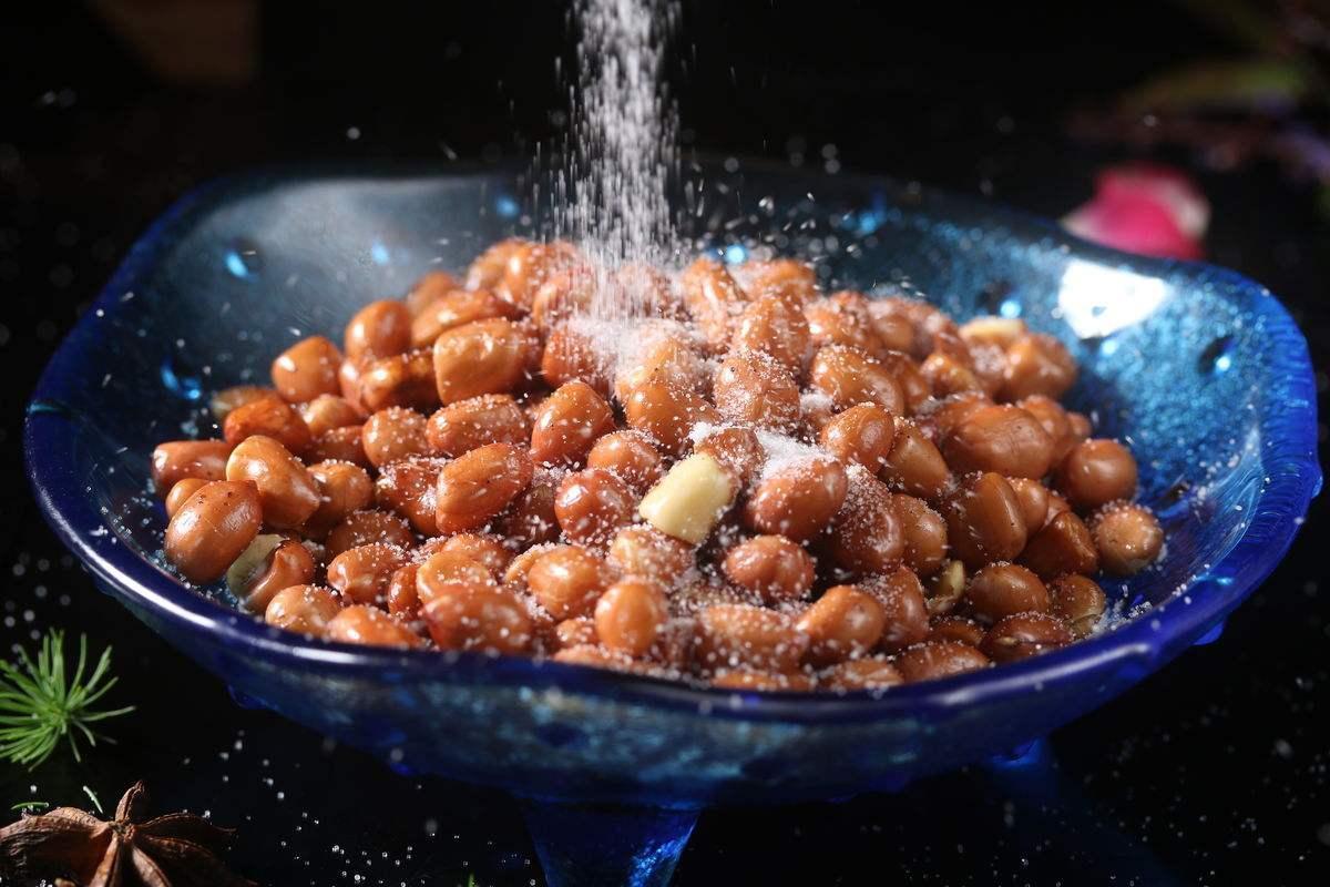 外婆炸花生米的诀窍, 花生米先处理一下再炸, 又香又脆还不黑!