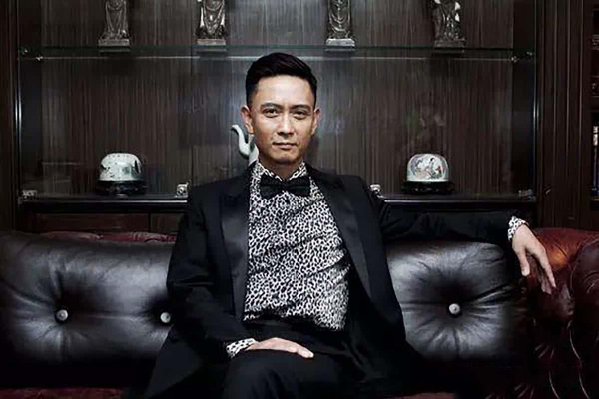 娱乐圈正直之人29年没有新闻火灾现场别人逃了他在救人